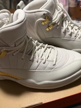 Jordan WMNS Air Jordan 12 Retro in White and Gold